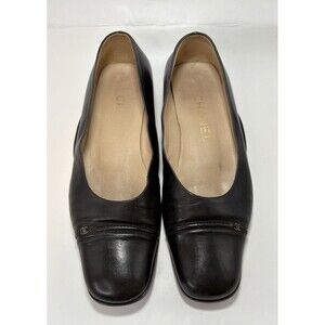 Chanel Square Toe Low Heel Black Leather Classic CC Logo Pumps EU Sz 35.5 5.5
